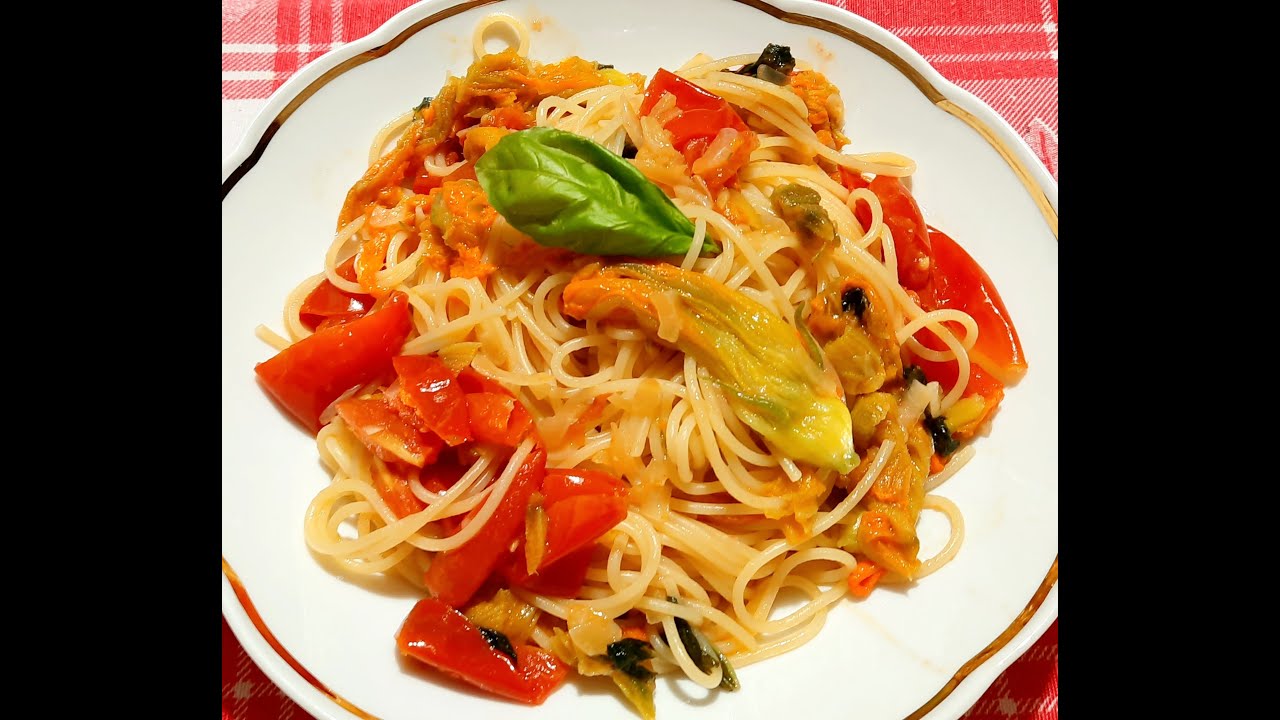 fiori di zucca in padella con pomodorini