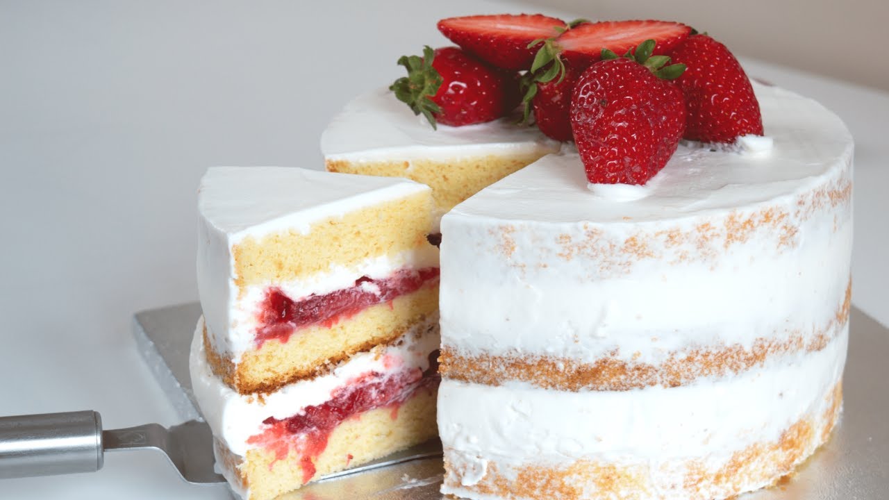 pan di spagna farcito con mascarpone e frutta