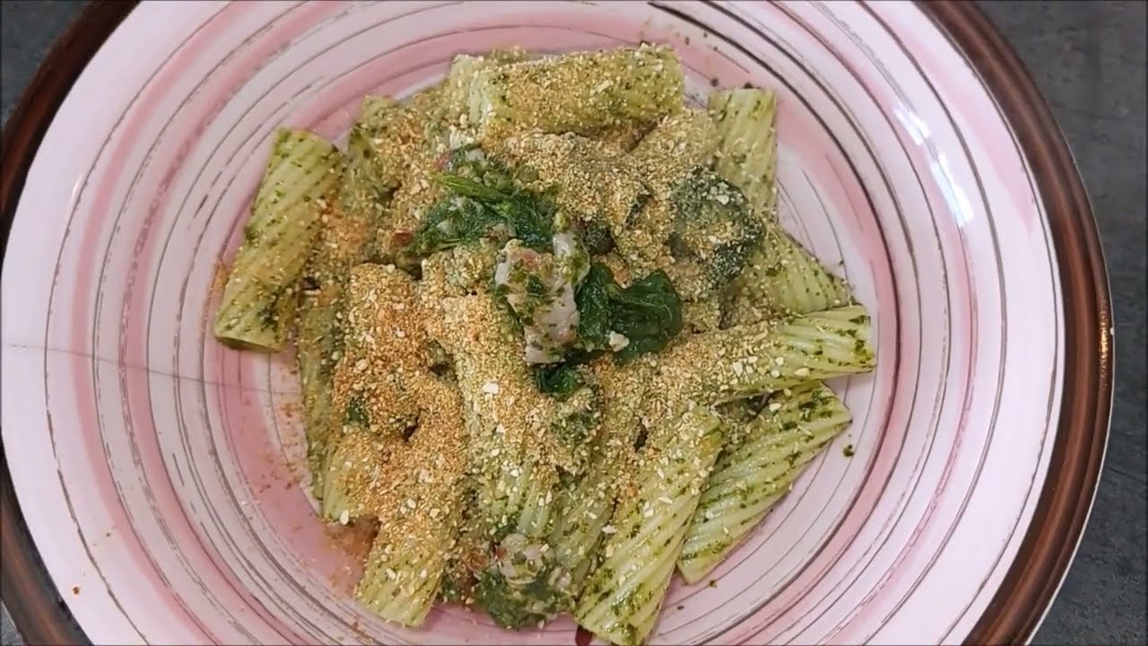 pasta con crema di cime di rapa e salsiccia