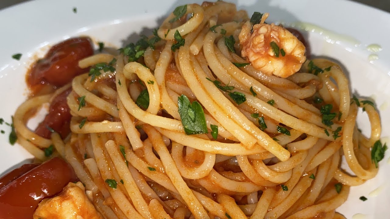 pasta con le mazzancolle e zucchine