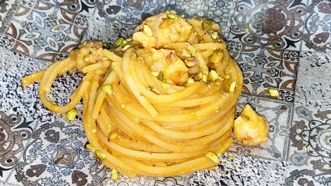 pasta gamberi e pistacchi e pomodorini