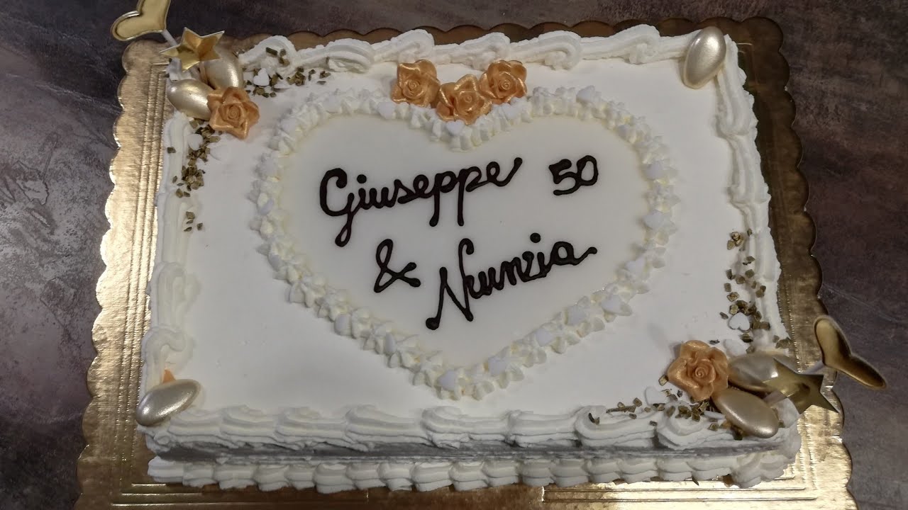 quanto costa una torta per 50 persone