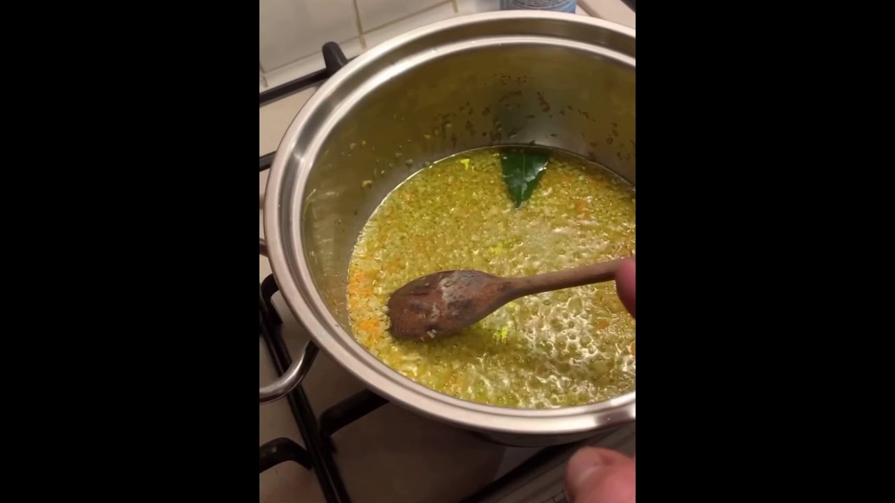 ragu per selvaggina a base di vino verdure e spezie