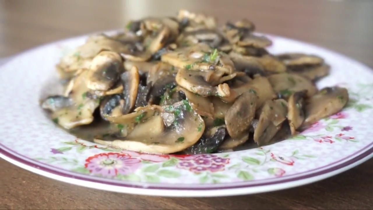 ricetta pasta con funghi trifolati in scatola