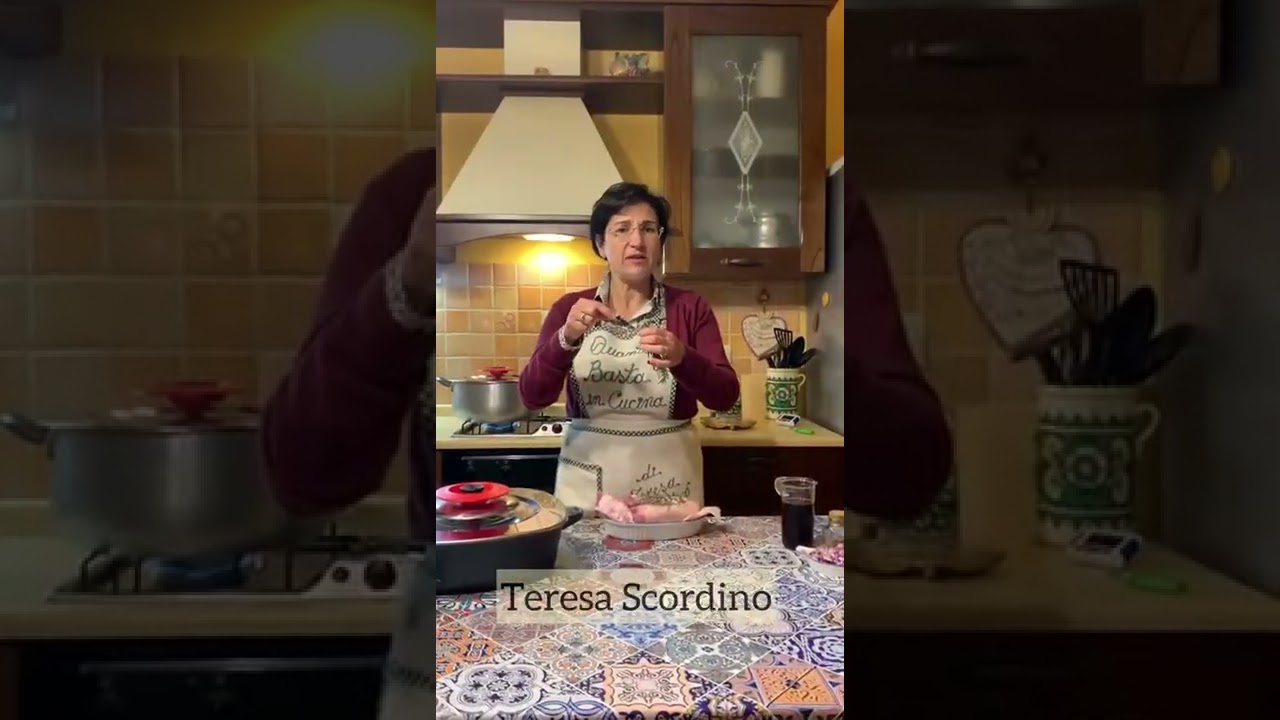 ricetta piedini di maiale al sugo