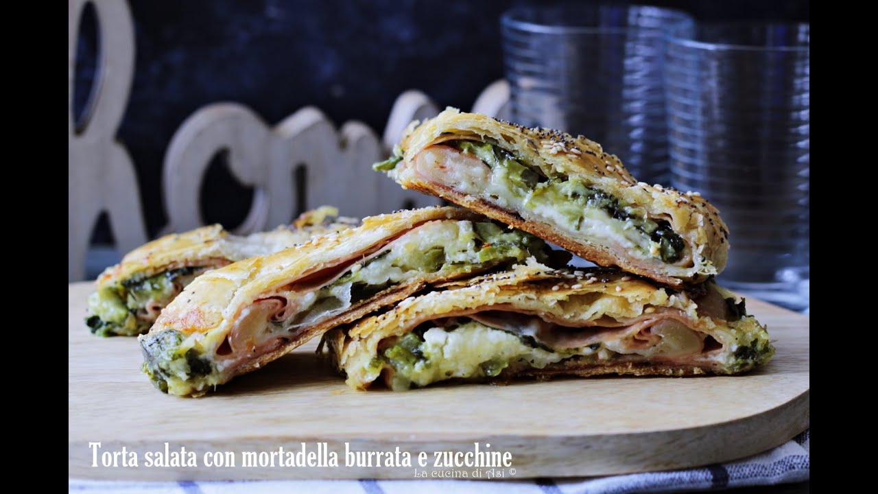 torta salata con mortadella e zucchine