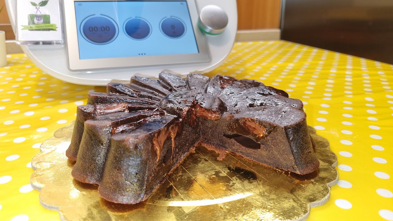 torta yogurt greco e cioccolato bimby