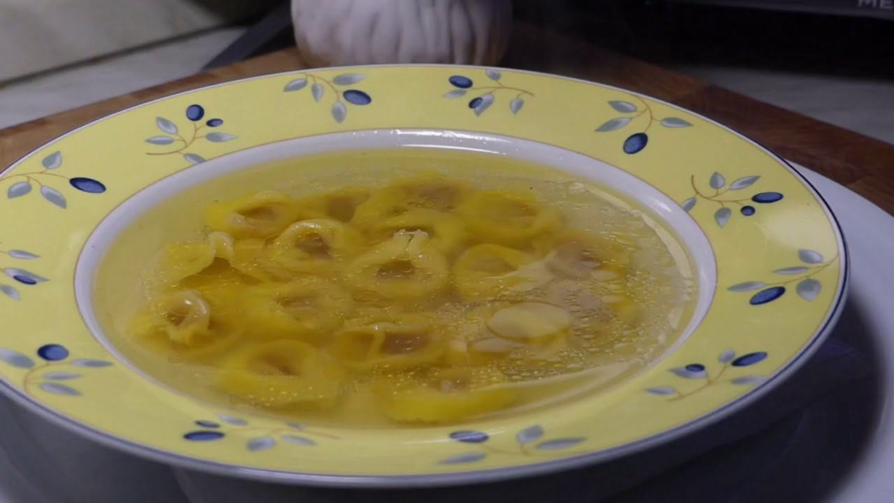 tortellini in brodo con brodo pronto