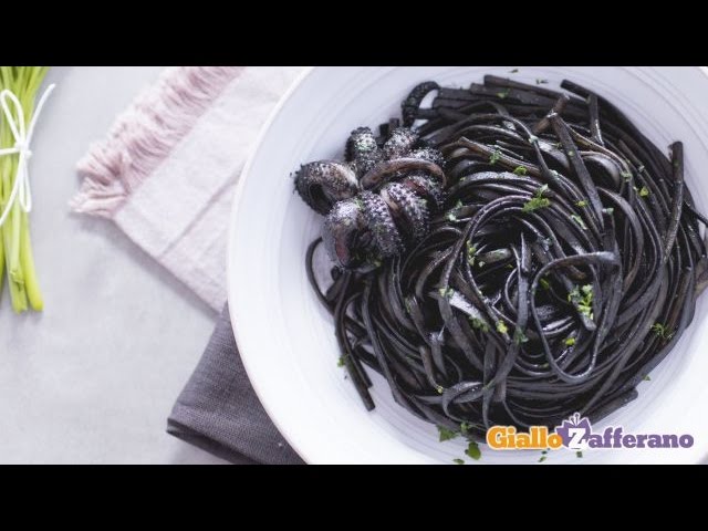 come condire pasta aromatizzata al nero di seppia
