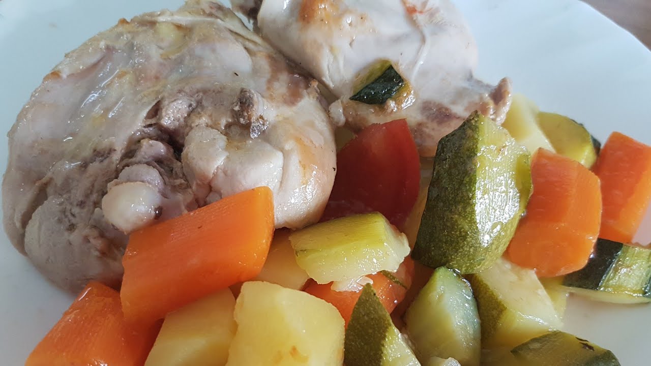 cosce di pollo in brodo con patate
