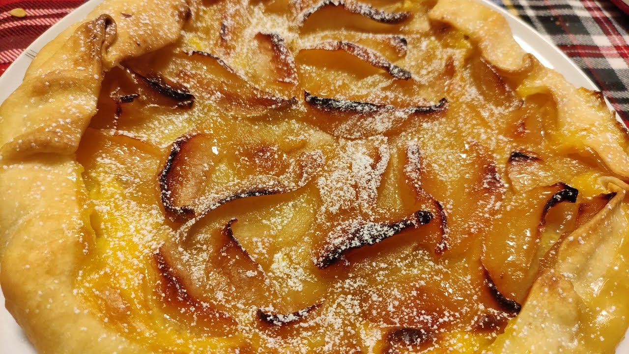 dolce con pasta brisee e mele