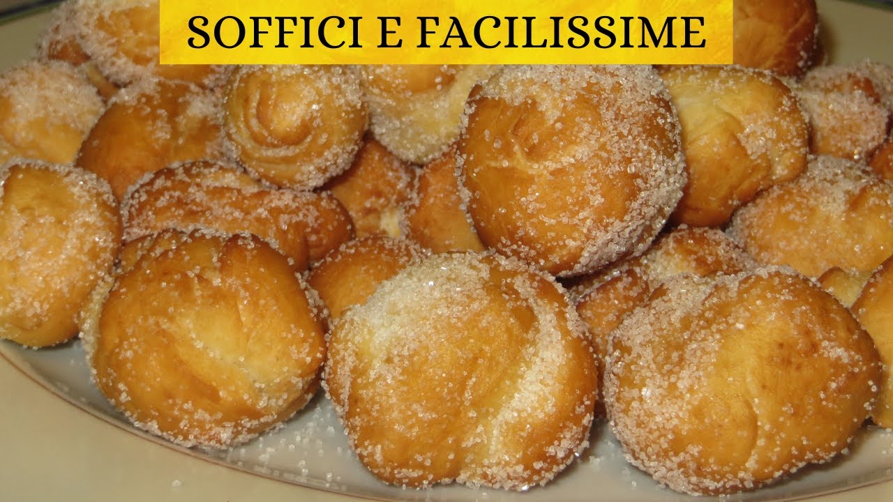 frittella con o senza crema è cosparsa di zucchero