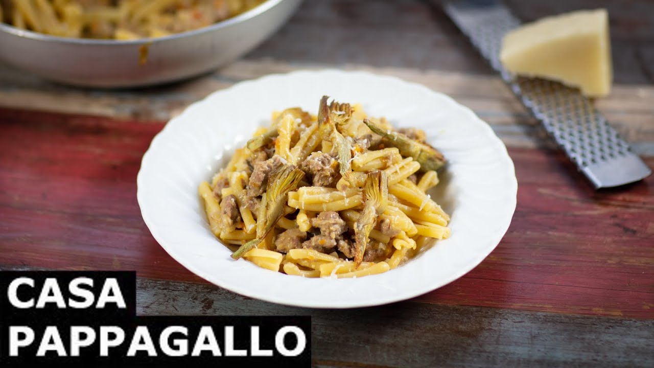 pasta con sugo di agnello in bianco