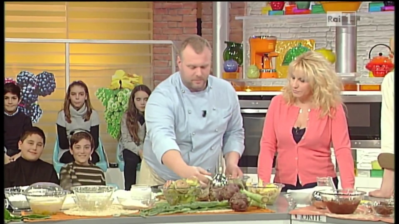 pizza con carciofi e prosciutto cotto