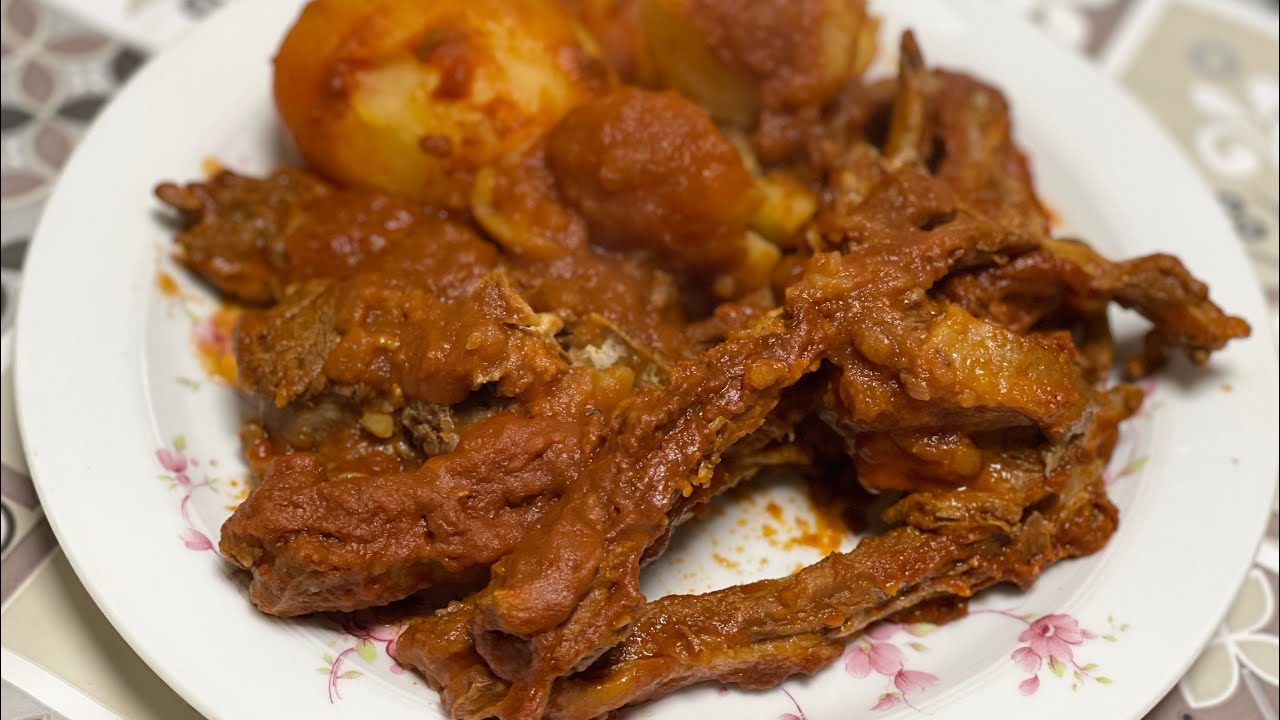 ricetta costine di cinghiale in umido