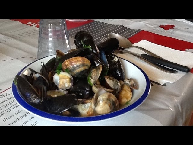 sautè di cozze e vongole in bianco