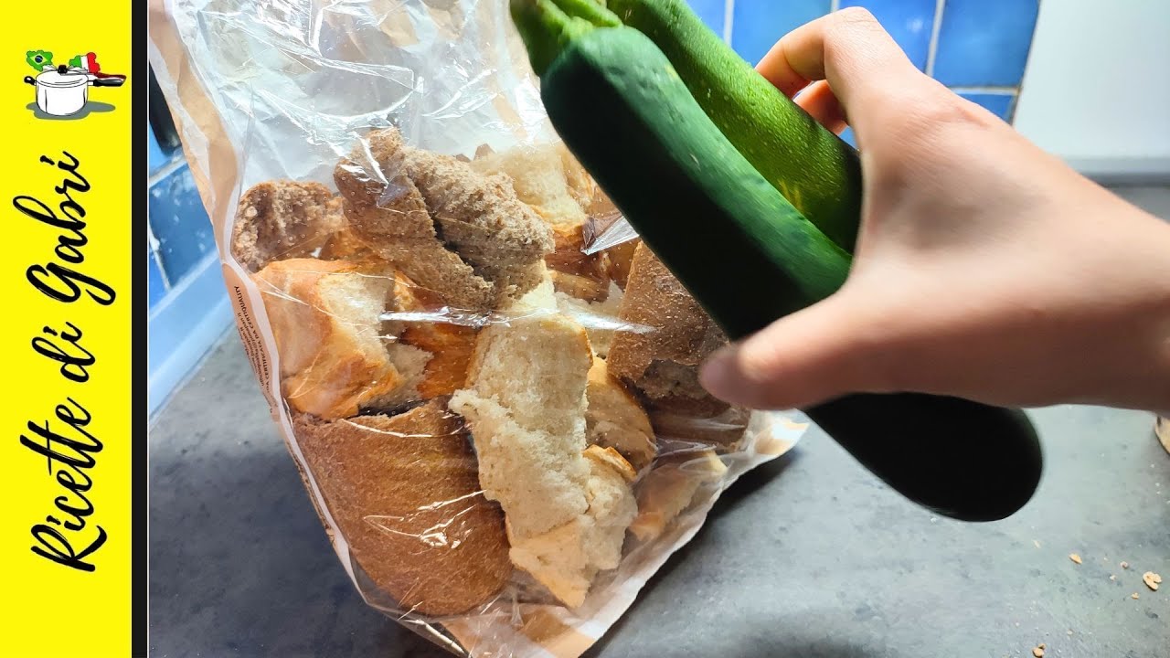 torta salata di pane raffermo e zucchine