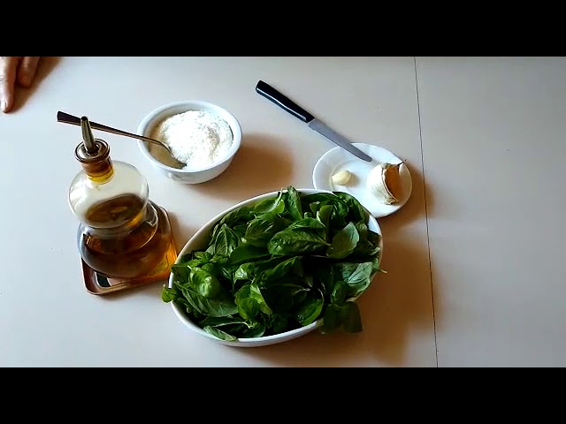 come fare il pesto senza pinoli